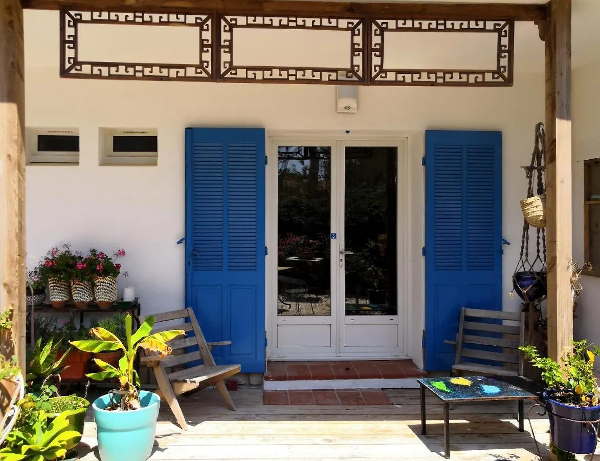 Hotel Lido Beach Hyeres 2*,